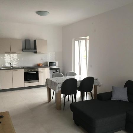 Apartment Urem 비오그라드나모루 외부 사진