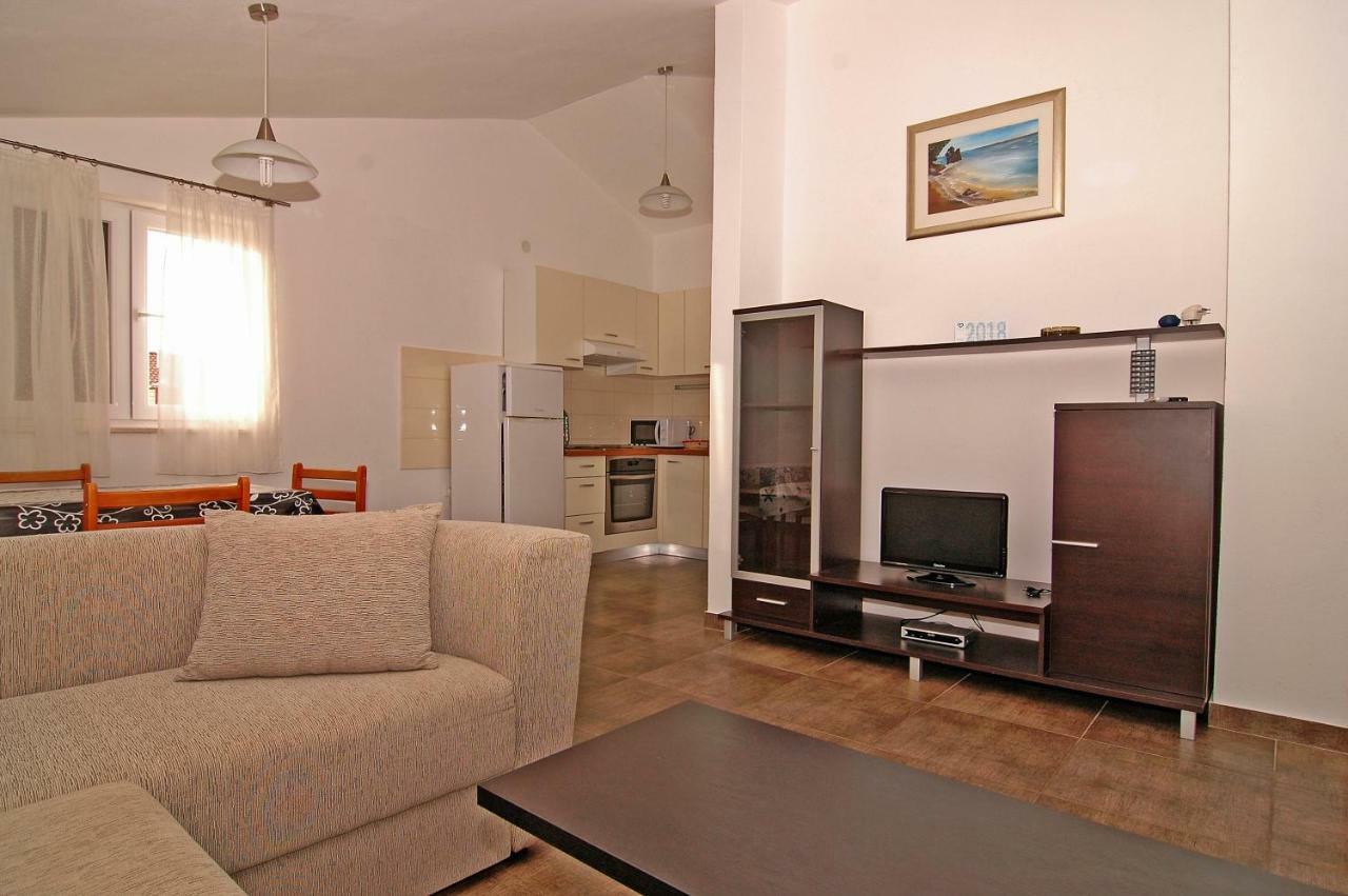 Apartment Urem 비오그라드나모루 외부 사진